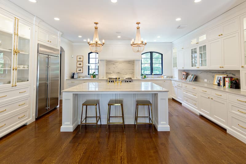 Kitchen island 2024 recessed lighting